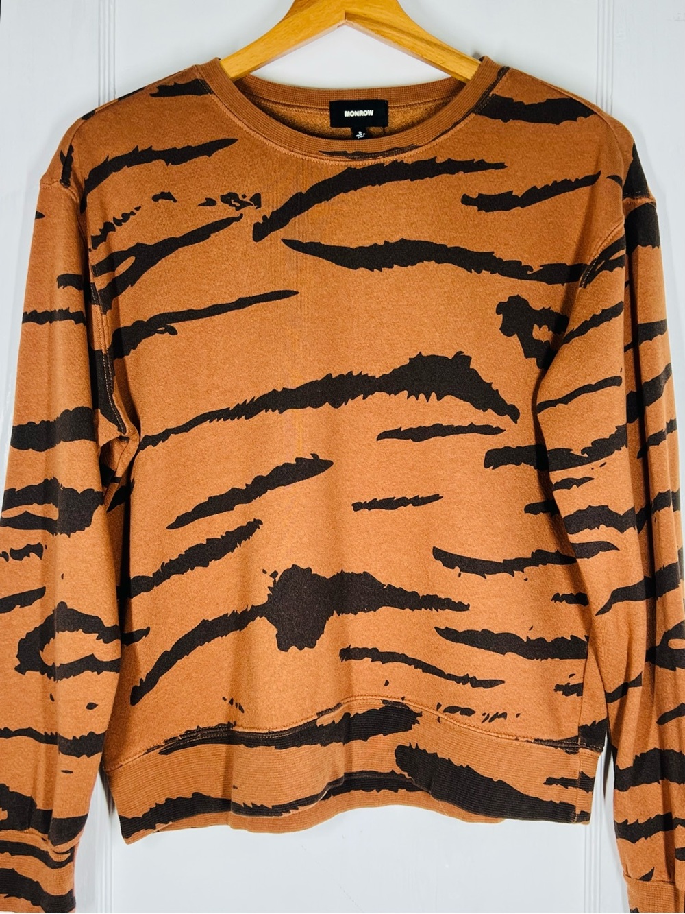 Monrow Tiger Stripe Knit Relaxed Fit Crewneck Sweatshirt Cotton Blend Pullover